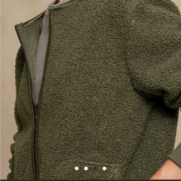 Beautiful Banana Republic Cassia Sherpa Bomber, Small, NWT - Picture 9 of 10